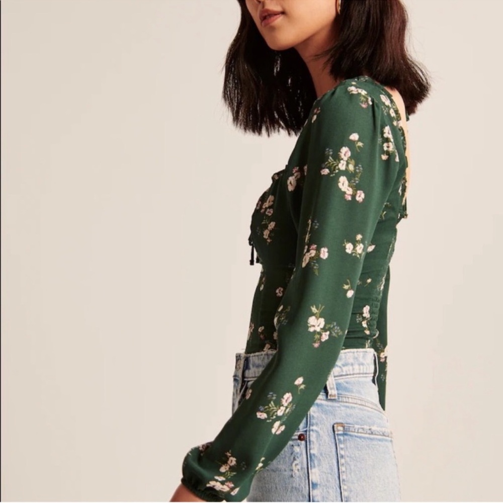 Long Sleeve Sweetheart Top - Picture 5 of 14